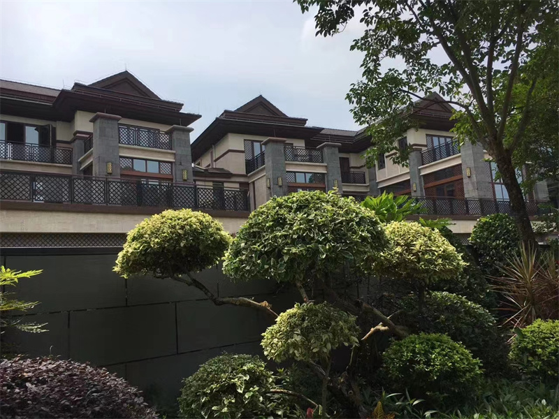 東莞市翡翠松山湖別墅區外立面門窗幕墻工程2.